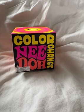 Color Change NeeDoh